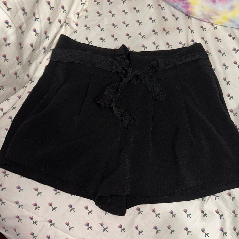 Monteau Shorts